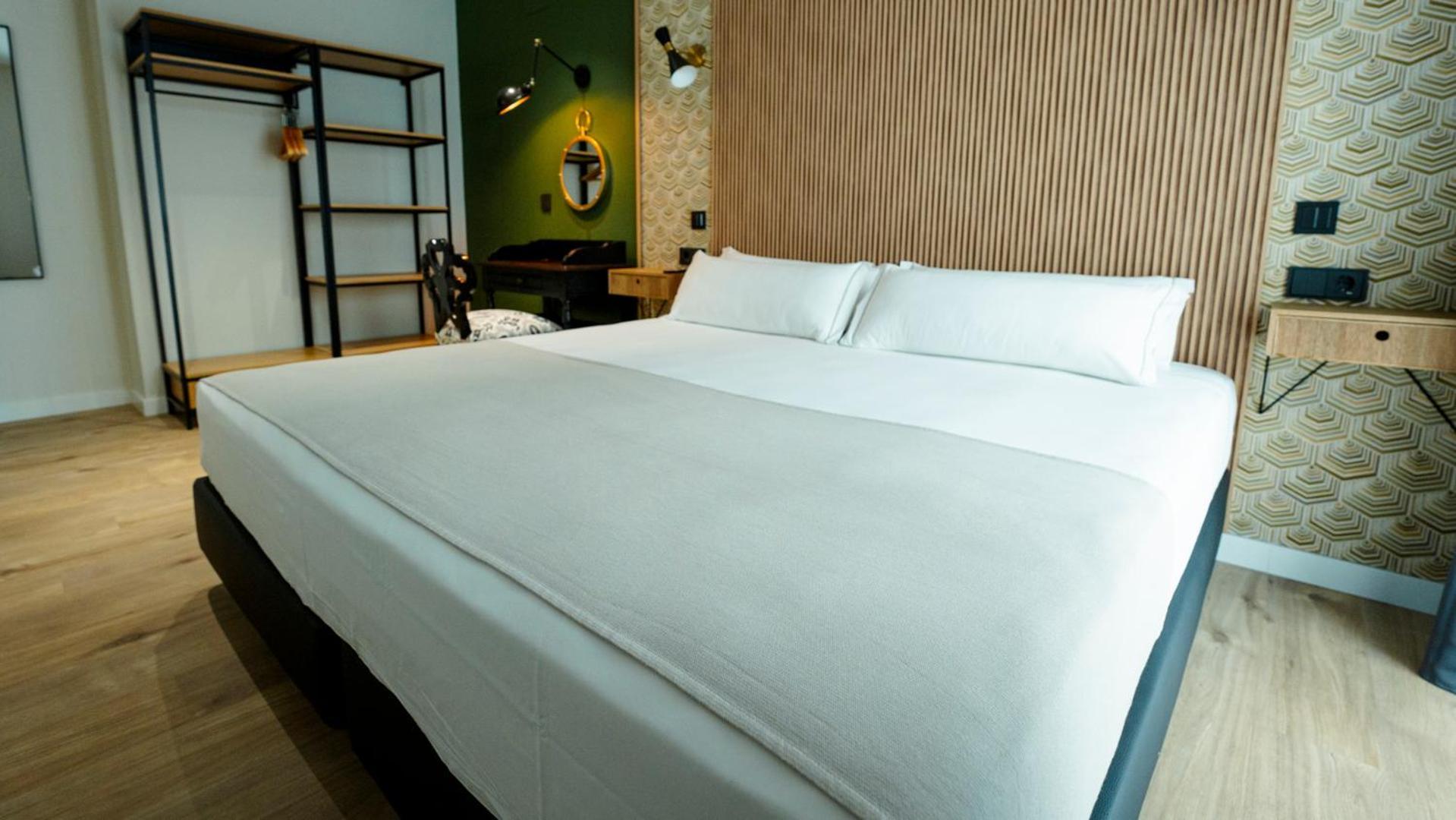 Aparthotel Luz De Gades - Suites Spa Gym - Adults Only Cadiz Exterior photo